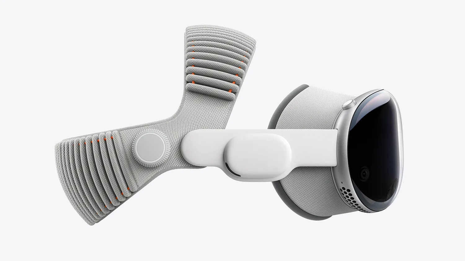 Virtual fashion avatars – the rise of digital models in the fashion industry Futuristic digital fashion avatars with metallic skin and red lips, symbolizing virtual models replacing humans in the fashion industry