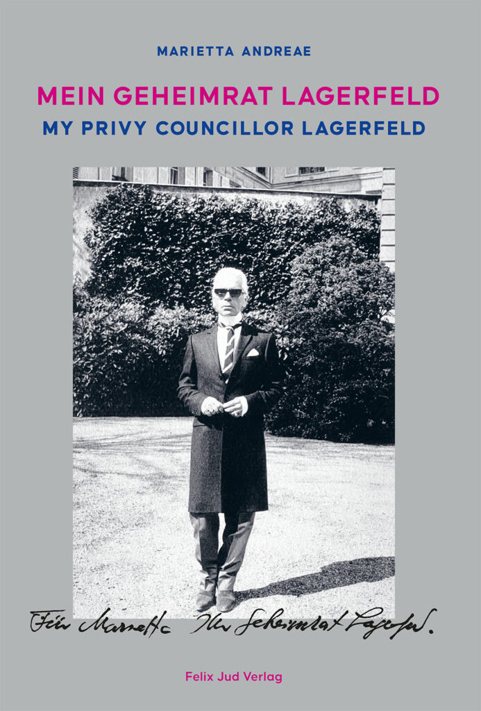 Bookcover "My Privy Councillor Lagerfeld", Paris Juni 2002
 Photo: Helmut Newton