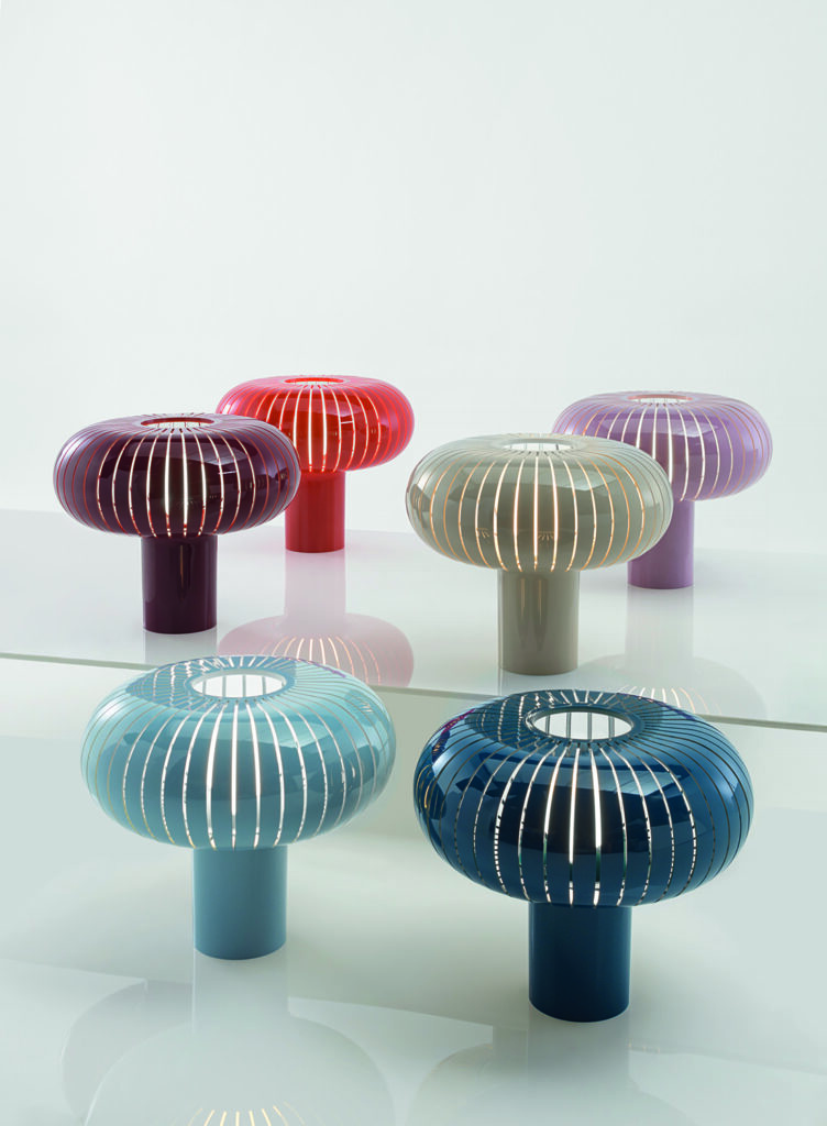 "Teresa" table lamp 
© Kartell