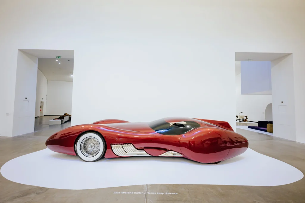 Luigi Colani,Pierce Arrow, 2007, Vehicle study 
© Marta Herford, Photo: Besim Mazhiqi